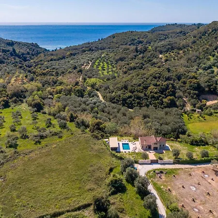 Luxury Private Queen Villa
