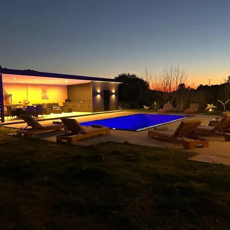 Luxury Private Queen Villa