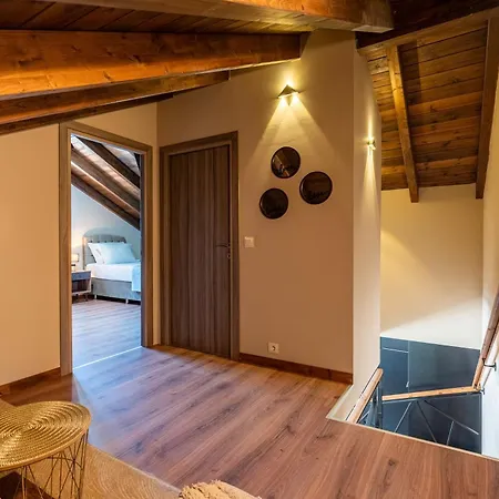 Luxury Private Queen Villa *
